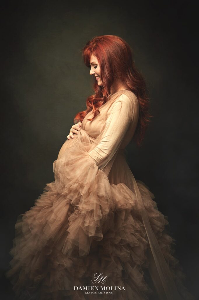 Portrait de grossesse artistique en robe à volants à Hoenheim (67) - Damien Molina - Photographe photographe grossesse strasbourg fineart 3
