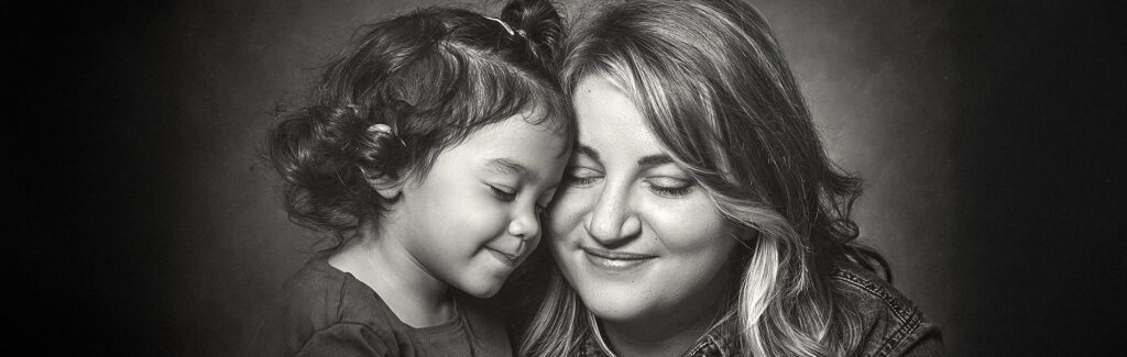 Accueil - Famille - Damien Molina - Photographe Photographe portrait alsace, une mere et sa fille