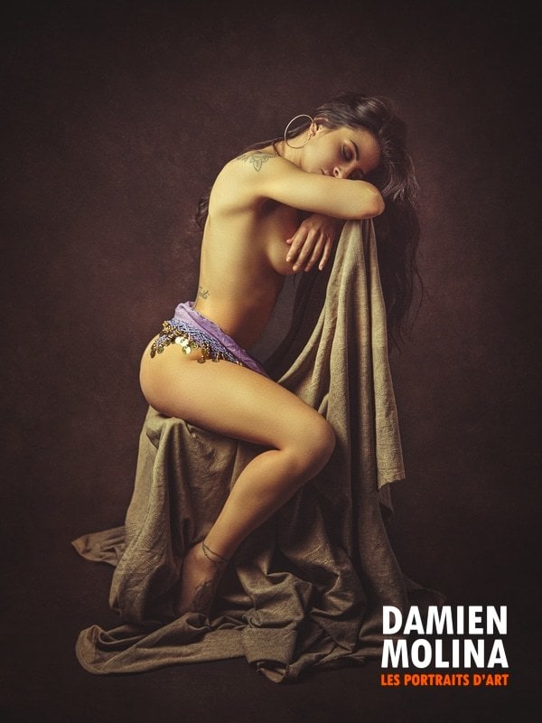 nu-pictural-feminin-assis-style-renaissancew - Damien Molina - Photographe
