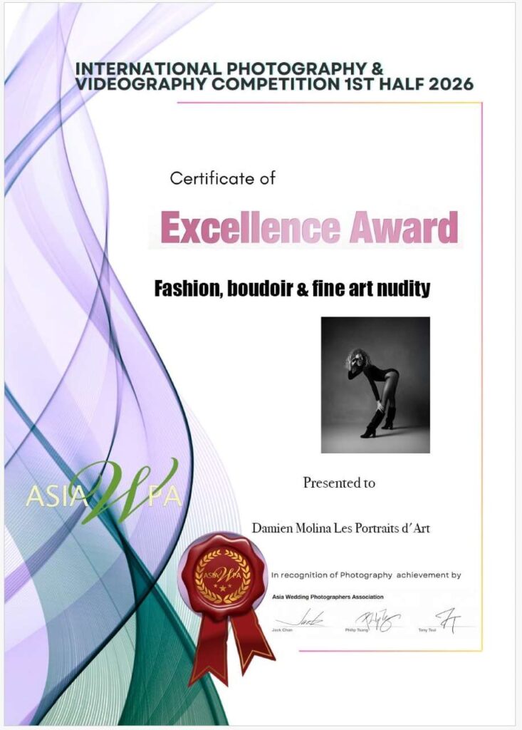 fashion-boudoir-fineart-excellence-isaline-photographe-strasbourg - Damien Molina - Photographe Portrait boudoir noir et blanc Excellence Award AsiaWPA, Damien Molina photographe Strasbourg