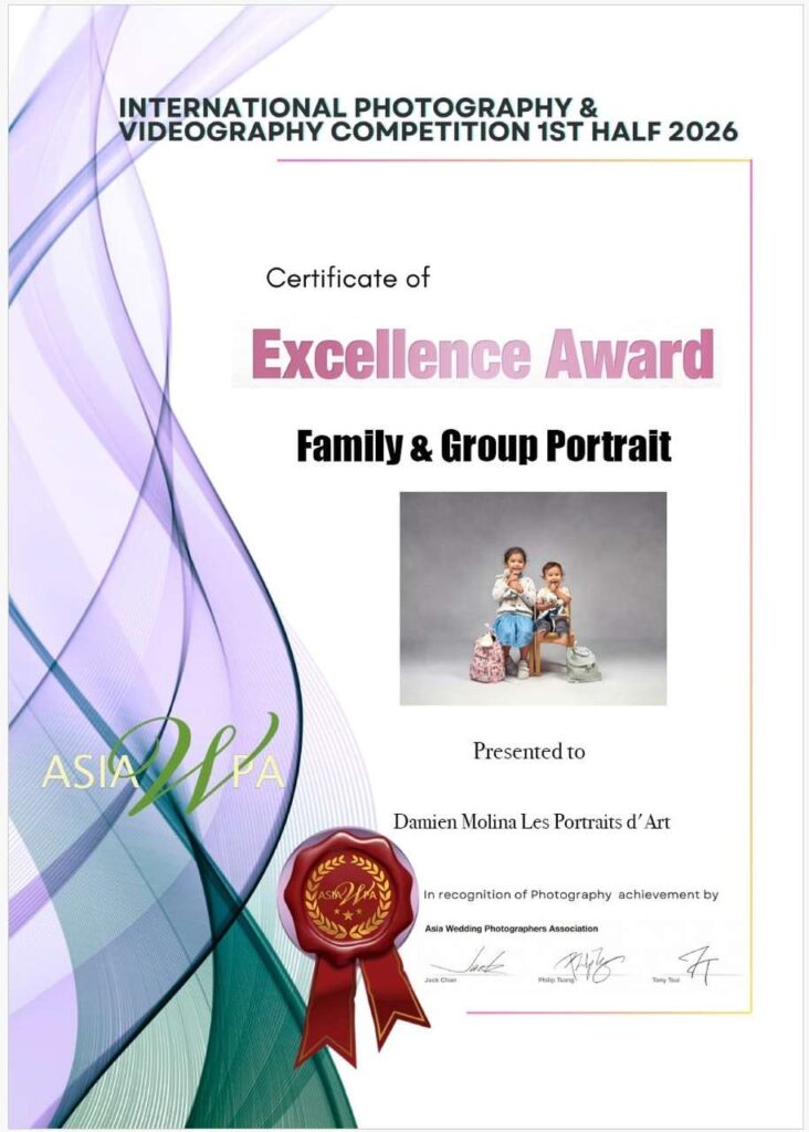 portrait-famille-groupe-excellence-sao-come-photographe-strasbourg - Damien Molina - Photographe Portrait de famille enfants Excellence Award AsiaWPA, Damien Molina photographe Strasbourg